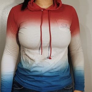 ★ VINEYARD VINES RED WHITE AND BLUE HOODED TEE